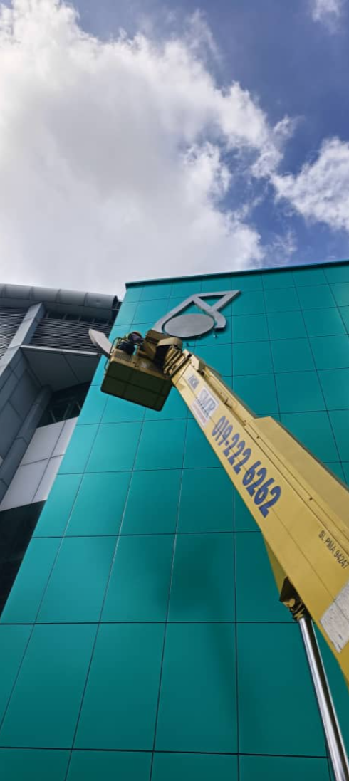 Petronas Geo Sample Centre Building