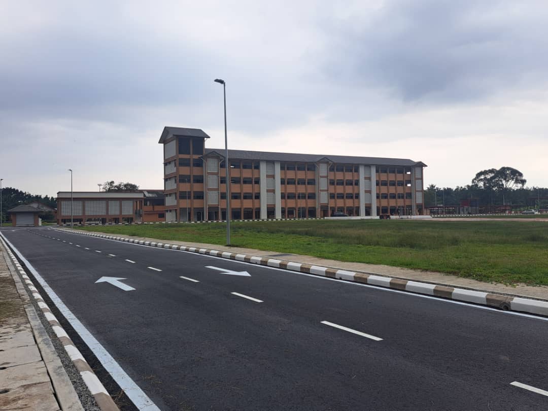 Sekolah Menengah Kebangsaan Bukit Changgang